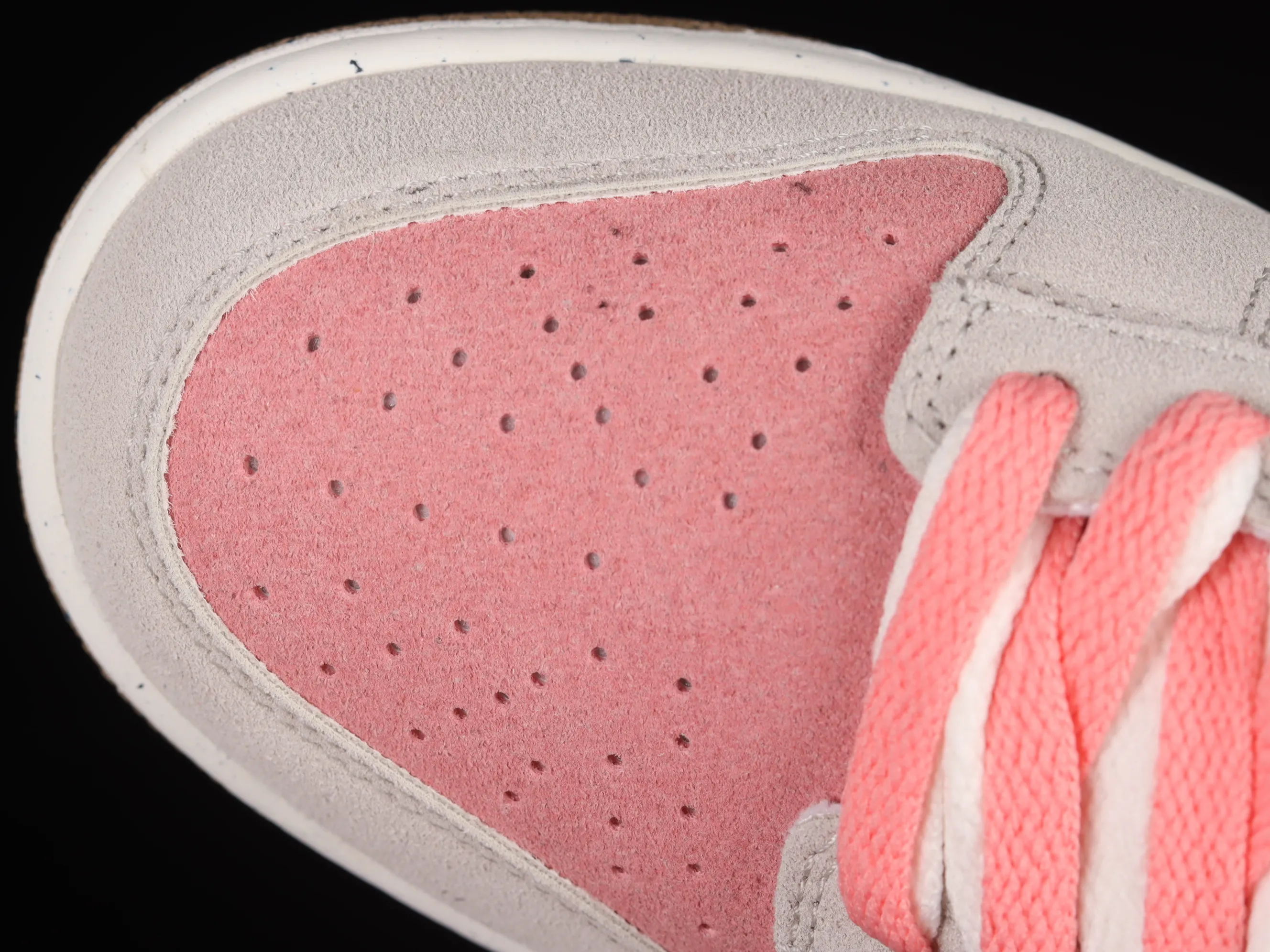 All Categories Nk SB Dunk Series Nk SB Dunk Low Low-top Sneakers Cost-effective Edition Nk Dunk Low SE 2023 Year of the Rabbit Limited SB Smashing Backboard Fashion Casual Sneakers DO9457-100